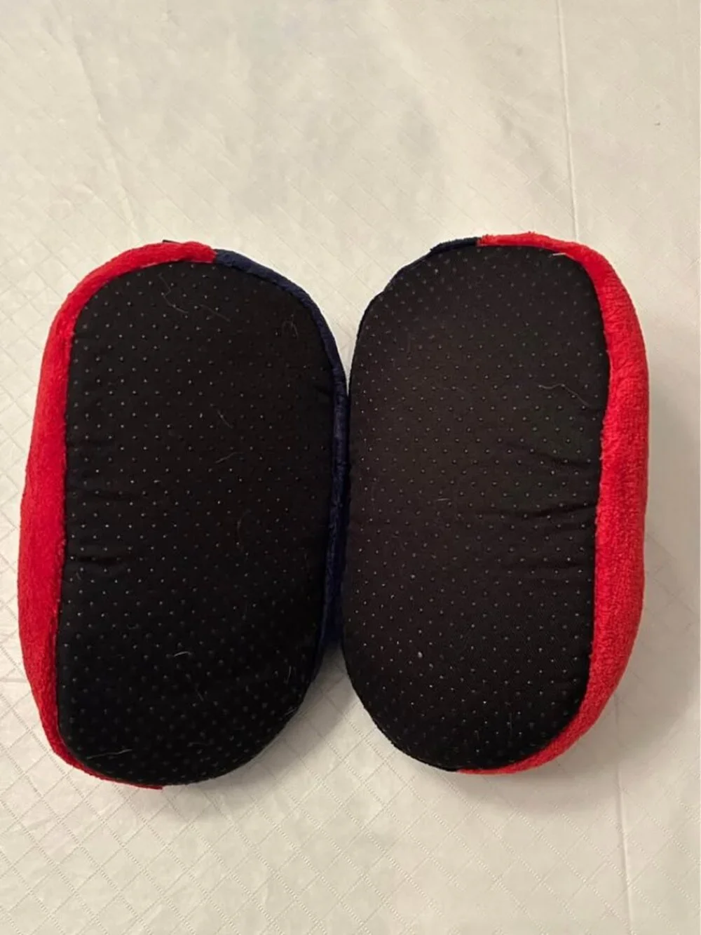 Kid’s New York Giants Slippers (Size 13/1)